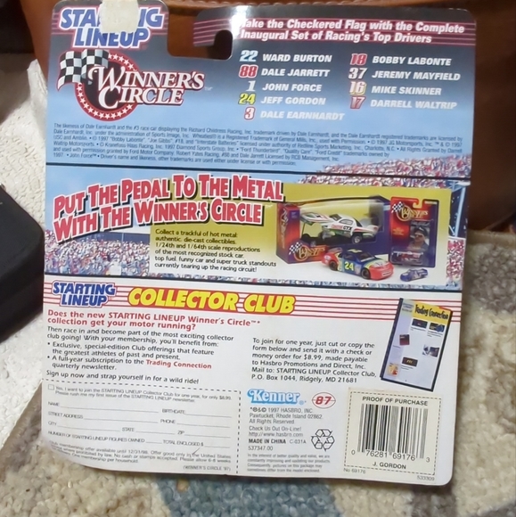 STARTING LINEUP 1997 NASCAR JEFF GORDON FIGURE DUPONT - Picture 5 of 6